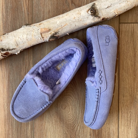 🌲UGGS- ANSLEY SLIPPERS🌲 - Picture 9 of 15